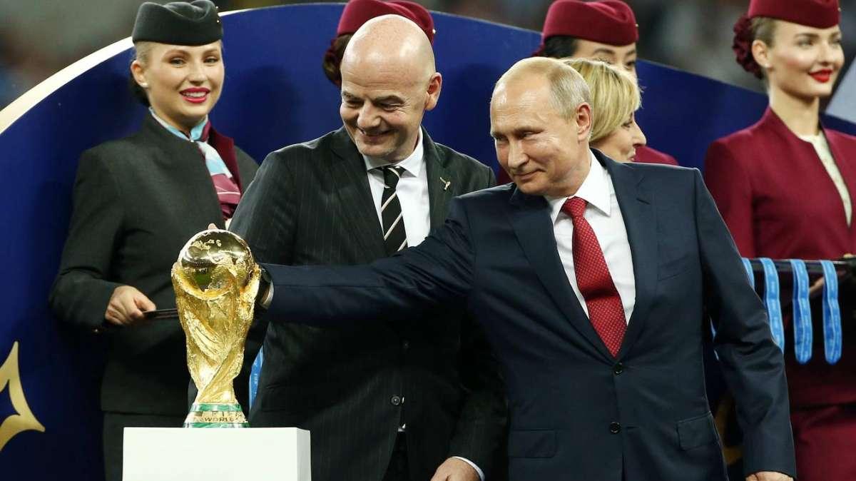 Guerra in Ucraina: il CIO ritira l'Ordine Olimpico a Putin ed esclude gli atleti russi e bielorussi dalle competizioni
