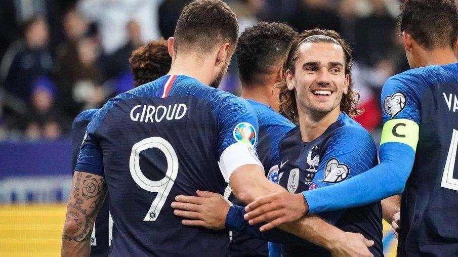 La Francia vola a Euro 2020: 2-1 in rimonta sulla Moldavia, Giroud decisivo con il rigore-qualificazione