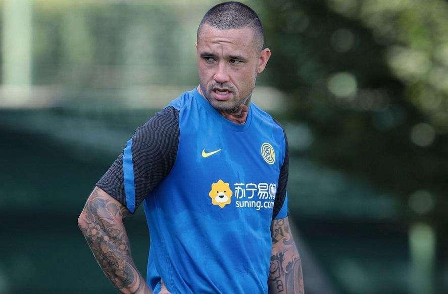 CdS - Cagliari, Godin firma e Nainggolan spera: operazione da 12 mln per il belga