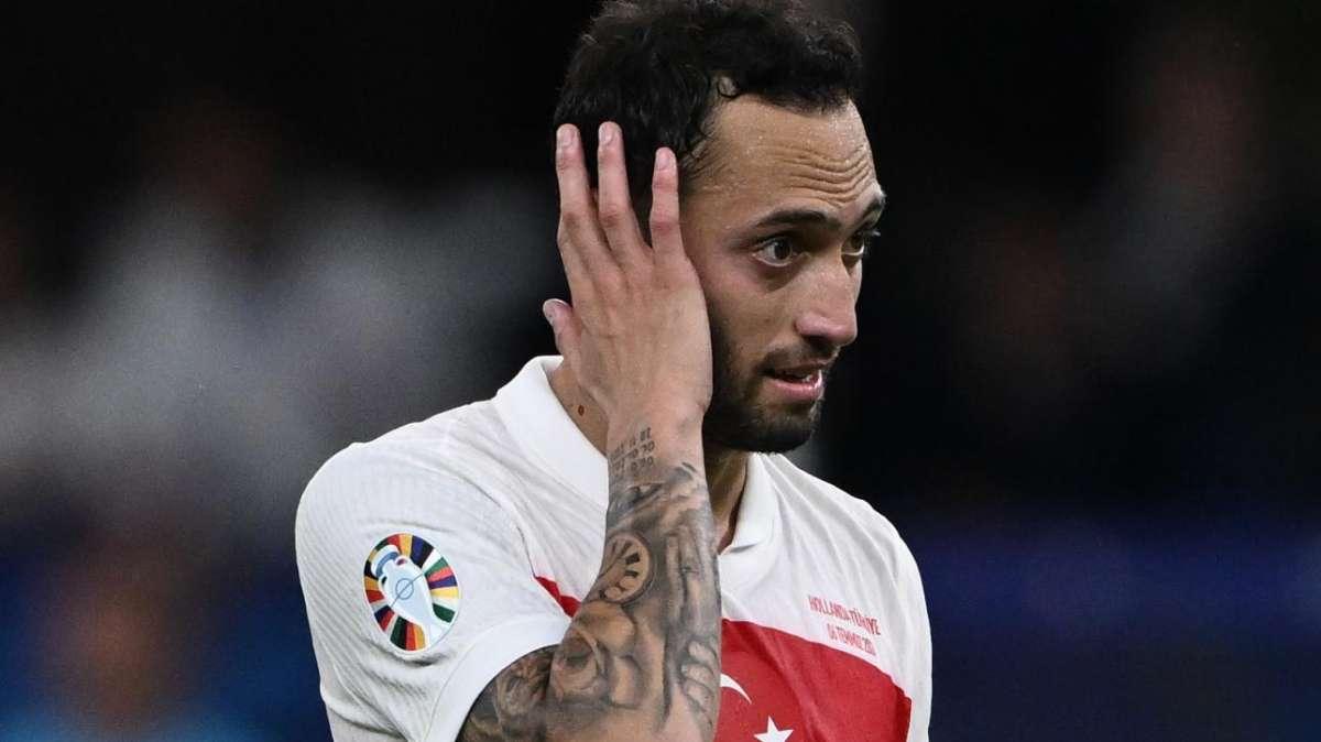Verso Galles-Turchia, Calhanoglu non si è allenato col gruppo per il secondo giorno di fila