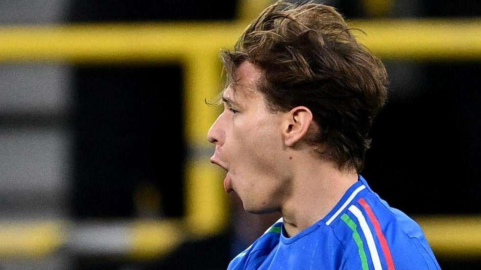 Dzemaili esalta Barella: "Tra i centrocampisti top in Europa. Mi piace perché fa una cosa che fanno pochi"
