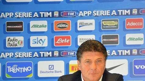 Mazzarri in conferenza: "Troppo spazio per loro. La difesa a 4 col Napoli..."