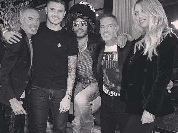 Icardi e Wanda, foto ricordo con Lenny Kravitz