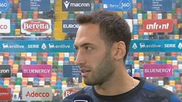 Calhanoglu a DAZN: "Parliamo di meno e lavoriamo di più. Ci siamo allenati bene, dimostriamolo in campo"