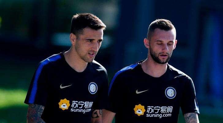 Caso Brozovic, in arrivo una multa pesante dall'Inter. Si ferma di nuovo Matias Vecino: ancora problemi al ginocchio 