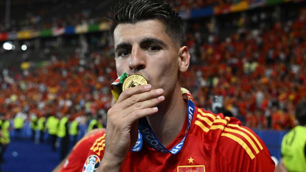 Milan, Morata infiamma il derby: "Qui per la seconda stella. Inter eliminata dalla Champions? Bella soddisfazione"