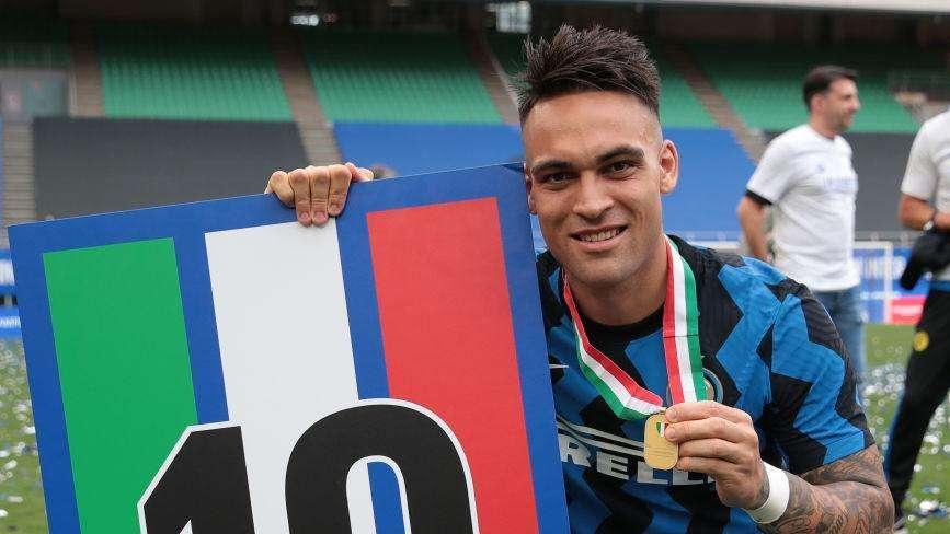 Lautaro: "Inter, volevo andarmene dopo tre mesi: ringrazio Icardi che mi ha dato una mano gigantesca. Le cose sono cambiate, ora sono felice"