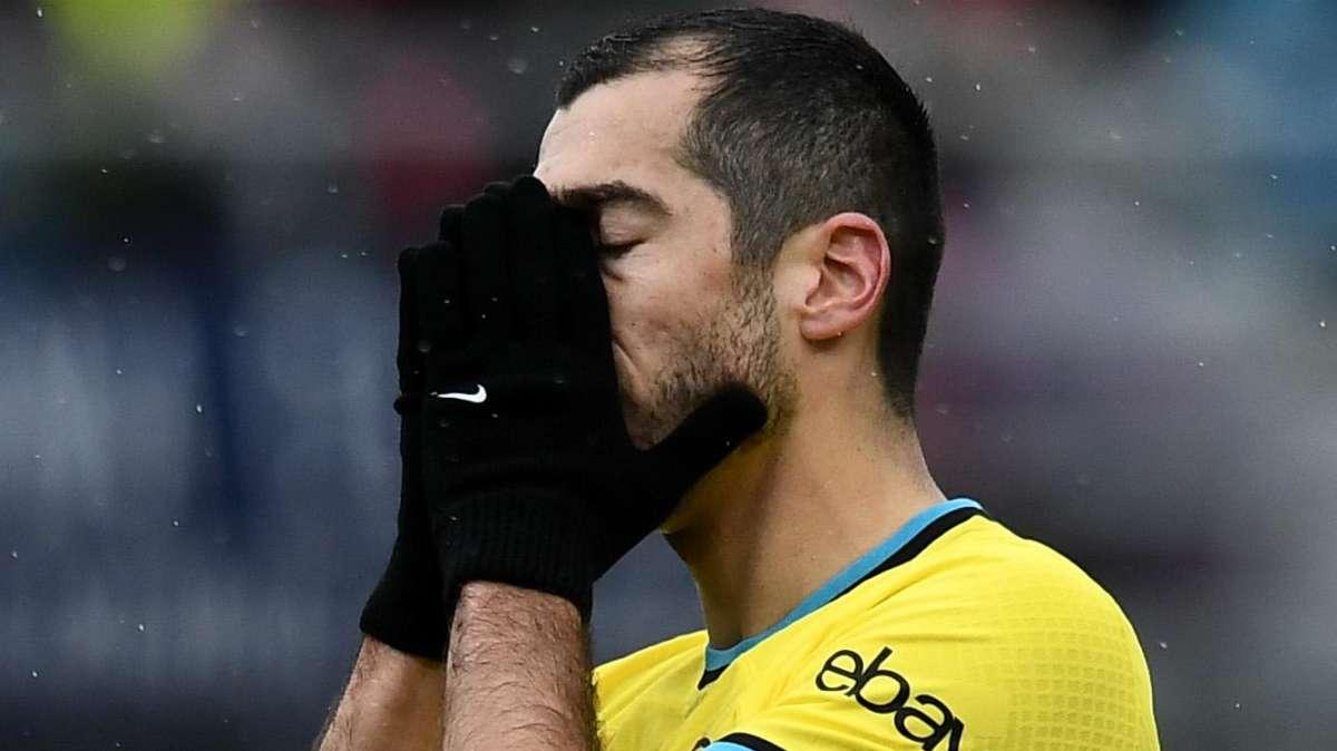 Pagelle TS - Crollano centrocampo e attacco. Si salvano in tre