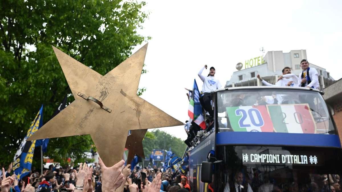 GdS - Scudetto is coming back, le ipotesi di festa e premiazione 