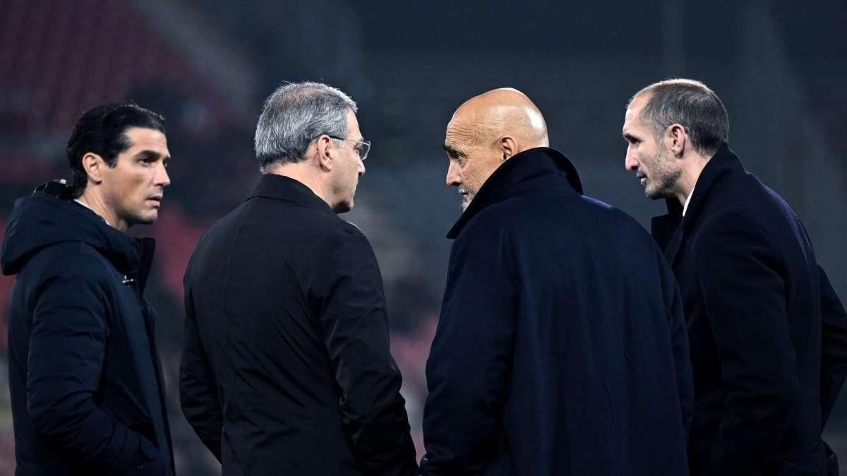 Juve, Comolli in conferenza: "Abbiamo perso tre punti, il calcio italiano molto di più". Chiellini: "Inaccettabile"