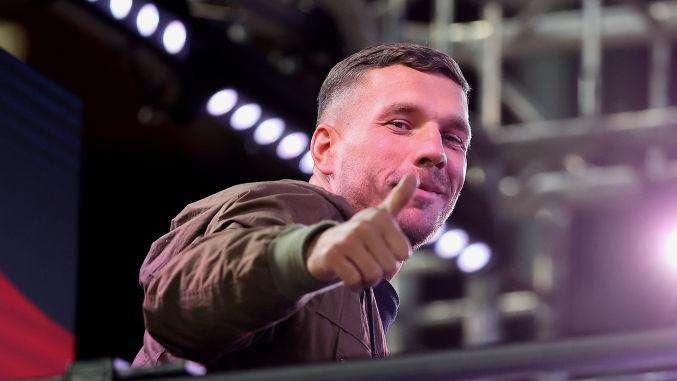 Podolski non vuole arrendersi: "Voglio giocare e divertirmi almeno per un anno o due"