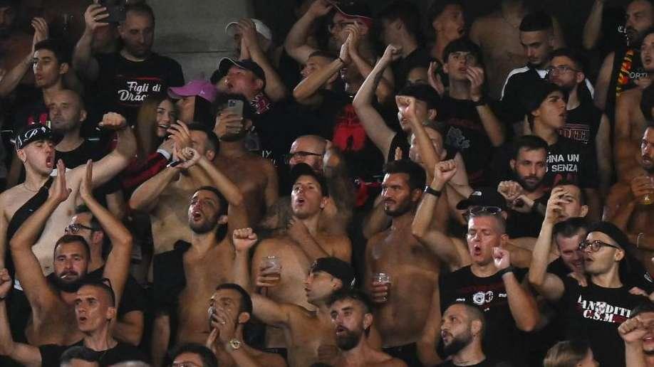La Repubblica - San Siro silente, un problema per Milan e Inter. Ma gli ultras rossoneri stanno per tornare