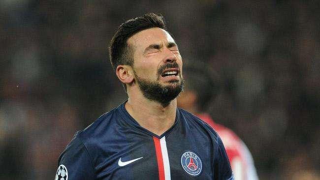 Lavezzi, è guerra al PSG. Dirigenza e Blanc infuriati, l'Inter aspetta segnali