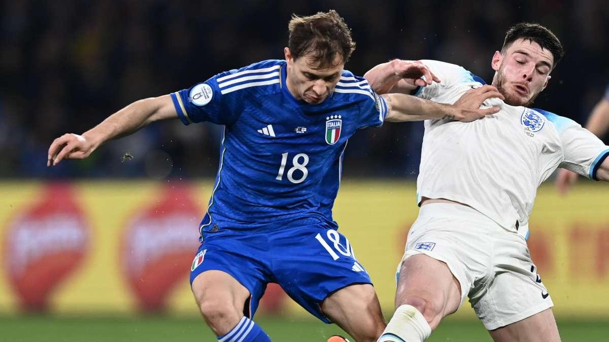 Problemi fisici per Barella: l'interista e Bonucci lasciano il ritiro dell'Italia. I due azzurri non partiranno per Malta 