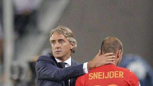 Sneijder regala la Coppa di Turchia al Gala di Mancini