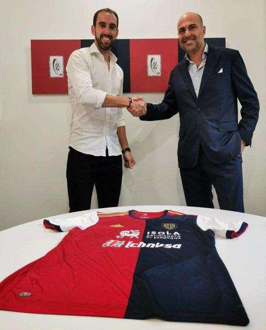 Giulini festeggia il grande giorno dell'arrivo di Godin: "Benvenuto, campione"