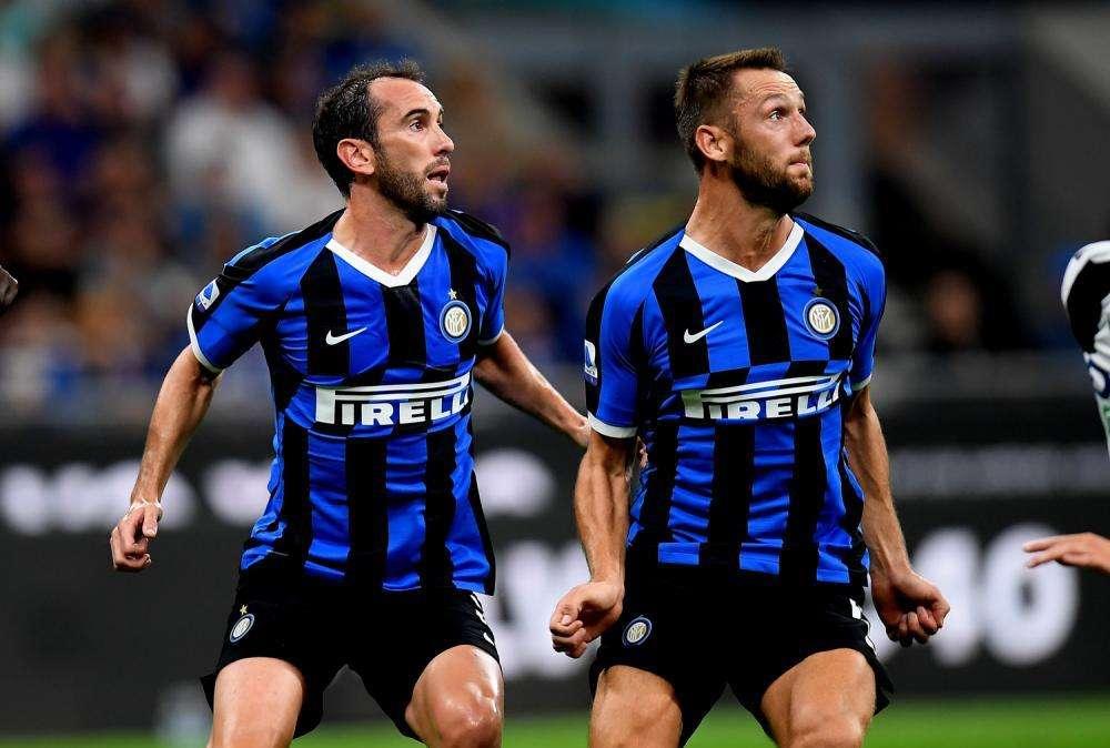 CdS - I ko con Barça e Juve non intaccano le certezze difensive di Conte