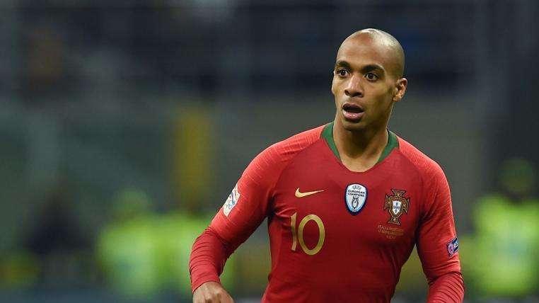 Portogallo, Fernando Santos conferma Joao Mario tra i convocati