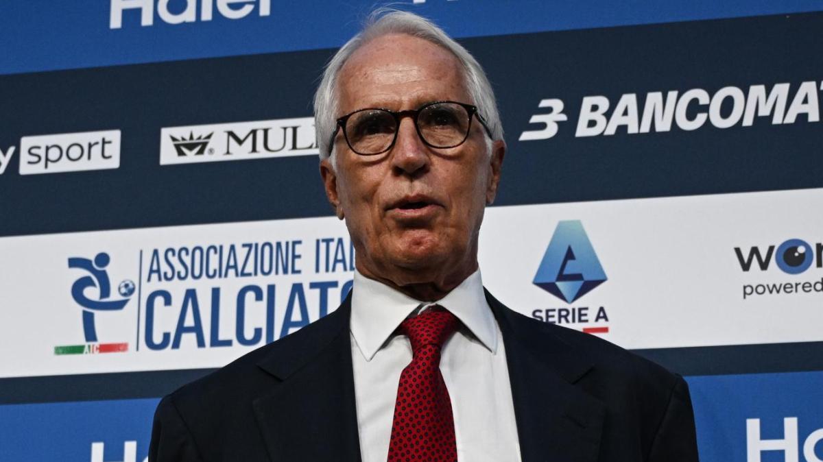 Malagò: "Il calcio italiano deve recuperare rispetto e considerazione"
