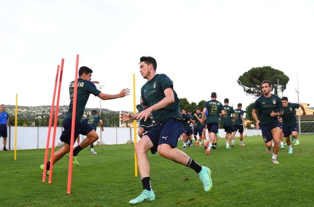 Italia verso l'Austria: Mancini scioglie due nodi e resta con un ballottaggio