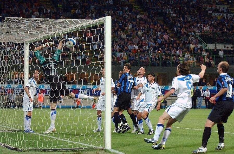 VIDEO - Accadde oggi - Recoba segna da corner: è l'ultimo sussulto in nerazzurro