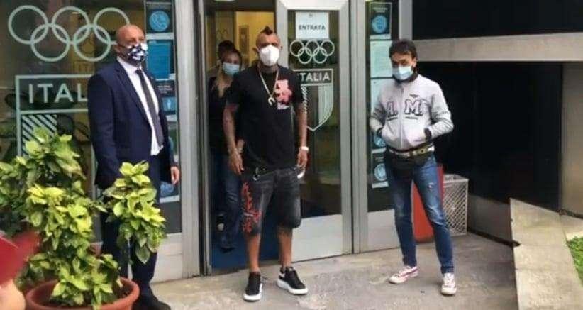 VIDEO - Vidal-Inter, tutto come da programma: visite mediche al Coni iniziate di prima mattina