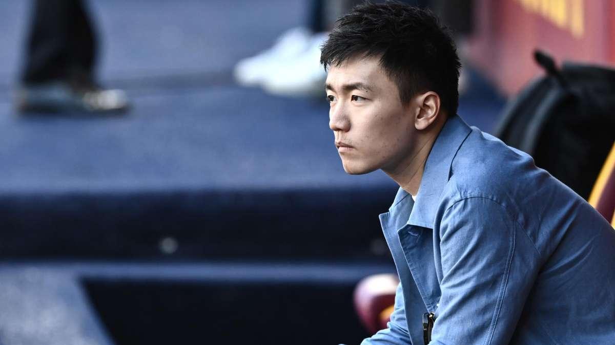 SM - Zhang sereno, ma Oaktree è pronto a prendersi l'Inter per poi rivenderla in tempi rapidi: gli scenari