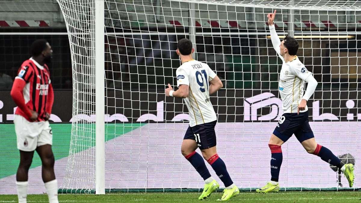 VIDEO - Papera di Maignan, Zortea zittisce San Siro: il Milan non va oltre l'1-1 contro il Cagliari. Gli highlights
