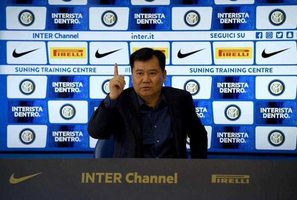 Zhang sr. a Milano: nel menù saluto a Conte, visita della sede e Champions. L'Inter: "Lui vicino al club"