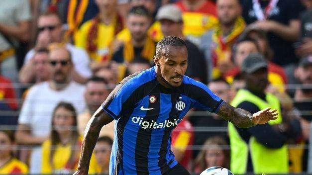 L'agente di Lazaro: "Valentino è felice per la partita di Lens, se lo è pure Inzaghi chiedetelo a lui. Destra o sinistra? Non cambia"