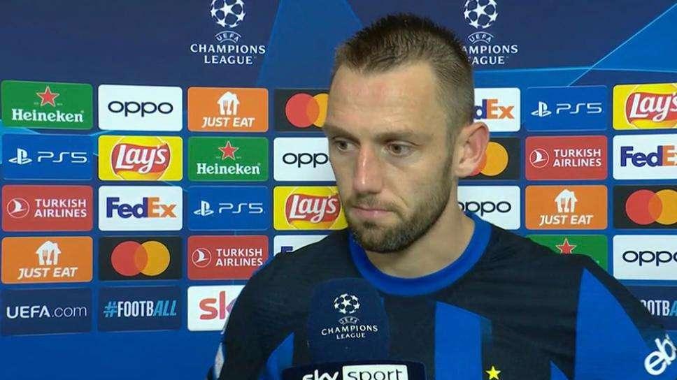 De Vrij a Sky: "Vogliamo bene ad Arnautovic, siamo contenti per lui. Buona vittoria, ma potevamo fare più gol"