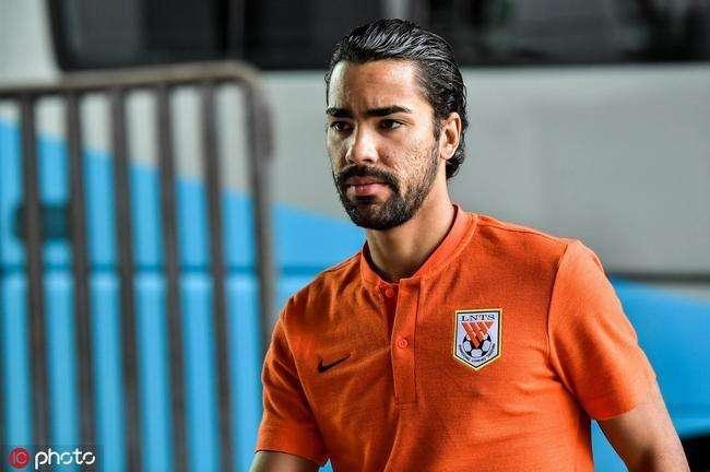 Pedro Delgado naturalizzato cinese: potrà giocare con lo Shandong Luneng
