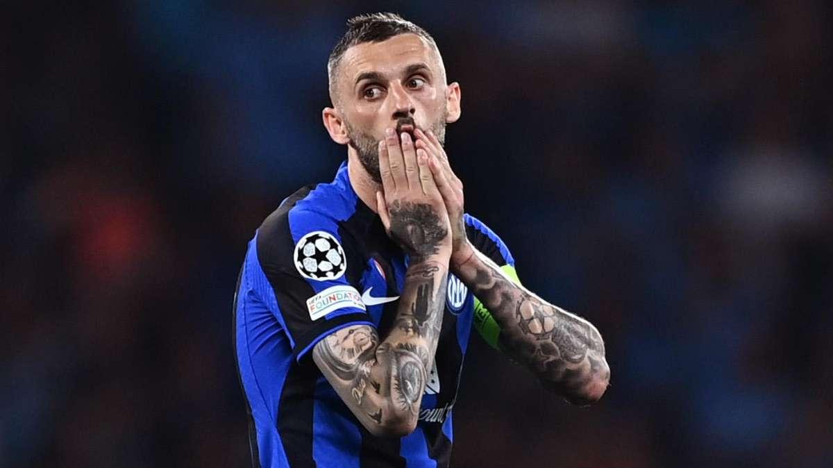 GdS - Brozovic-Al Nassr, ora o mai più: se non firma oggi è fuori dal mercato e resta a Milano. L'Inter è irritata 