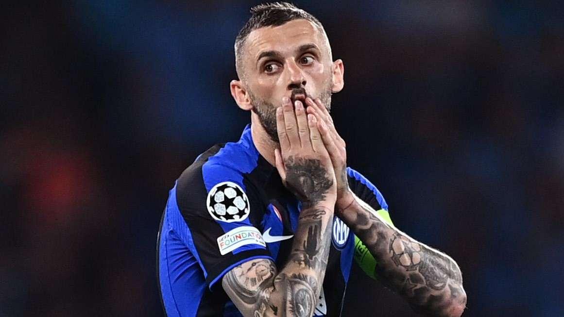 GdS - Stallo Brozovic: arabi evitati e ultimatum al Barça. Inter, Sassuolo, Frattesi e Musah in attesa
