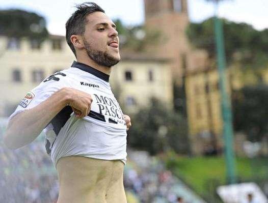 L'Inter vuole Destro e chiede tempo agli agenti: arrivano i soldi e ora...