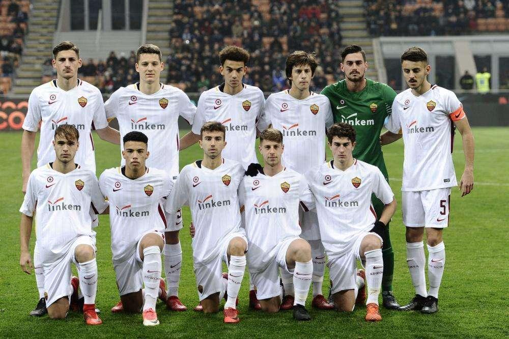 Roma Primavera, Pezzella: "Nelle final 4 possiamo battere Inter e Atalanta, puntiamo allo scudetto"