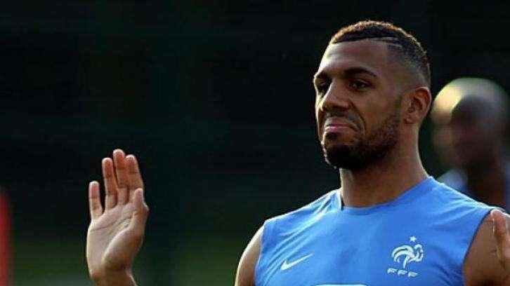 Yann M'Vila e un'attesa... infinita? No, il francese ora viaggia verso Pinzolo