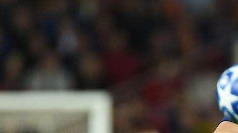 TS - L'Inter farà almeno due colpi in mediana: si lavora su Barella e Rakitic