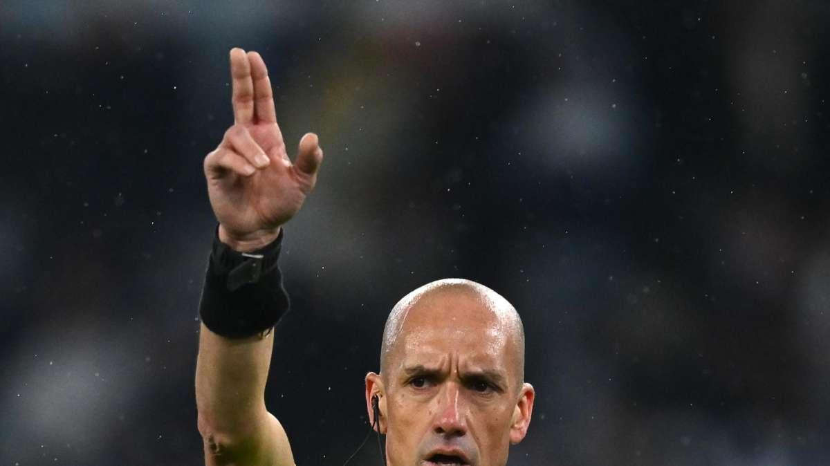 Moviola GdS - Tutto facile per Fabbri: giusto il rigore all'Inter. Calhanoglu su Ekuban non da rosso