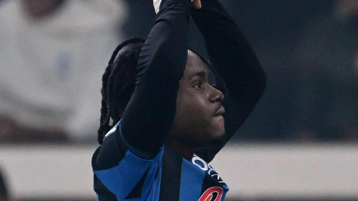 GdS - E se saltasse Lookman? Costi proibitivi per i giovani, ostacolo ingaggio per Sancho