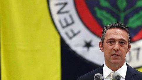 Koç, pres. Fenerbahçe: "Ci serve un terzino sinistro, potremmo cedere qualcuno". Apertura per Moses?