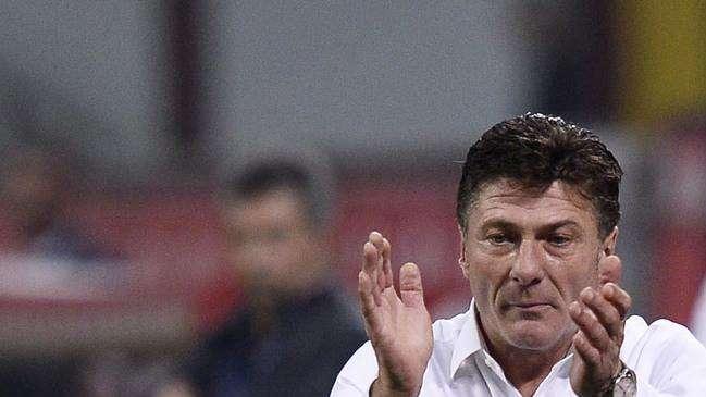 Buona la reazione e gli esterni, Medel in serata no. Dubbi sul cambio Palacio-Obi. Il Verona a due facce