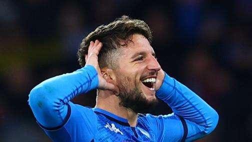 FcIN - Il Napoli pareggia l'offerta dell'Inter per Mertens: le cifre. DeLa ottimista, ora è tutto in mano al belga
