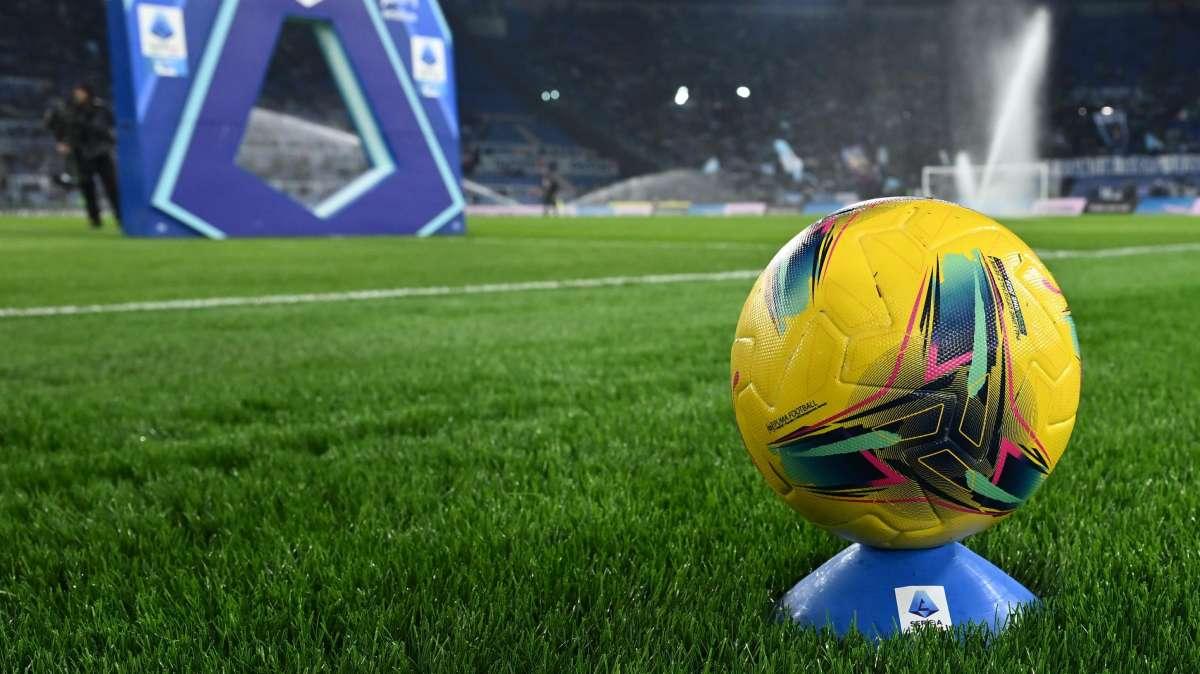 La Lega Serie A ha deciso: Napoli-Cagliari e Como-Inter si giocheranno venerdì 23 maggio in contemporanea