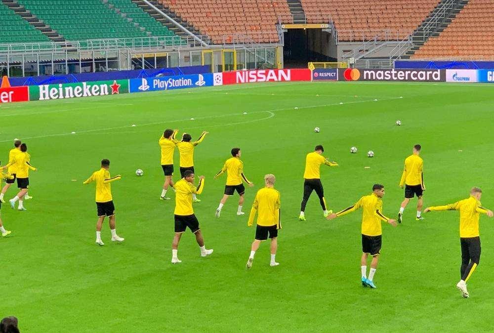 FOTOGALLERY - L'allenamento del Dortmund a San Siro: tutti gli scatti 