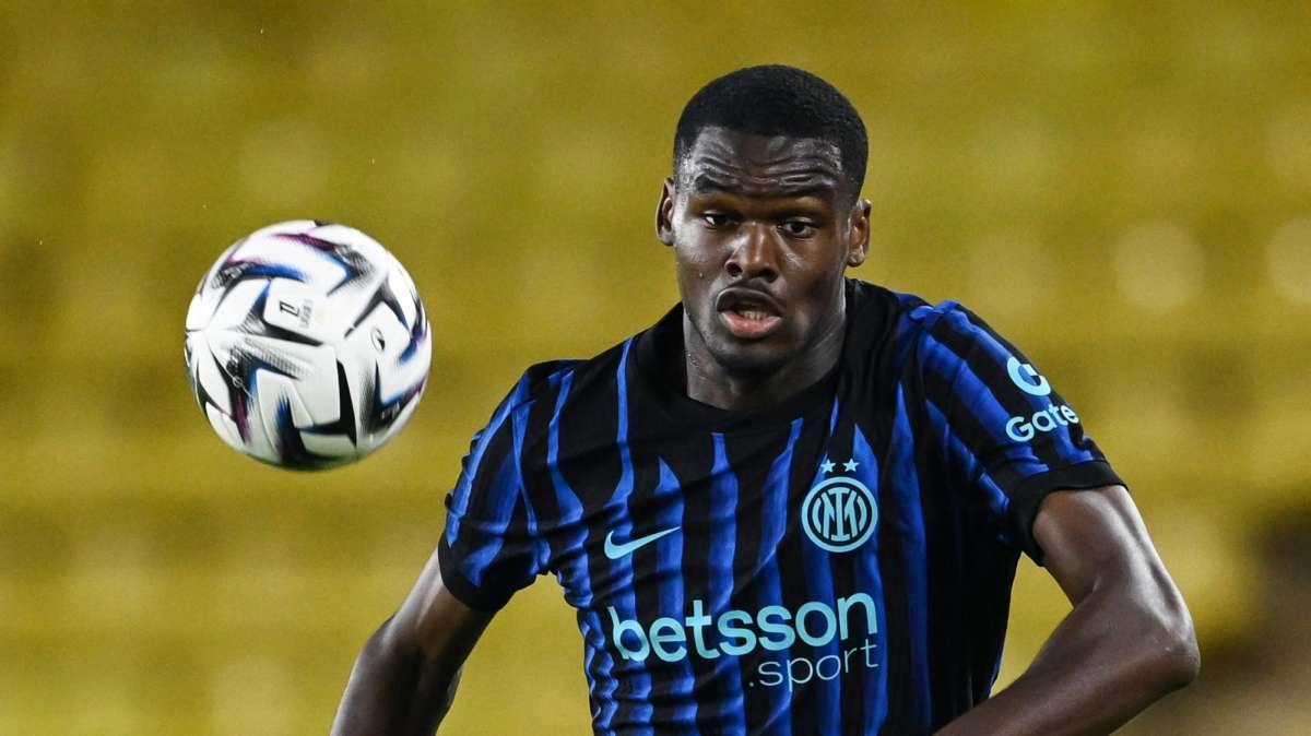 È già Iron-Inter: Monaco ribaltato in 10 contro 11, decidono Lautaro e Bonny. Chivu può soltanto sorridere