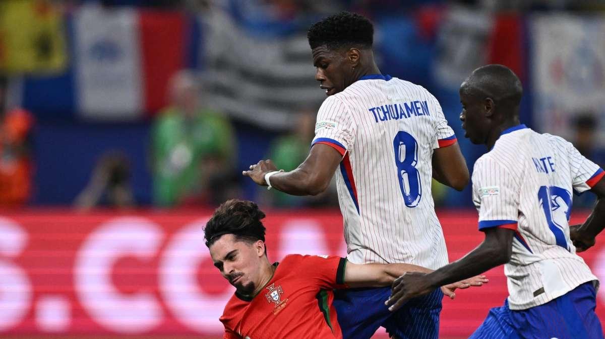 InterNazionali - La Francia vola in semifinale ai rigori: il Portogallo esce di scena. Thuram in campo dal minuto 85