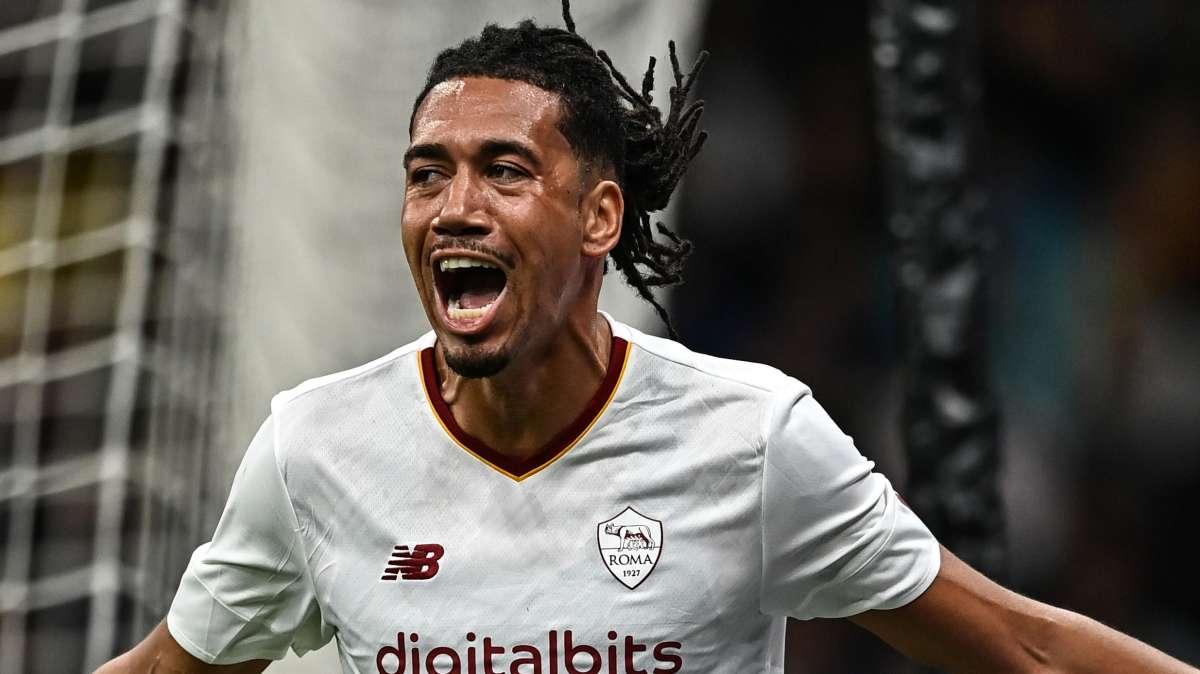 Smalling, la Roma tratta il rinnovo: l'agente del difensore inglese è a Trigoria 