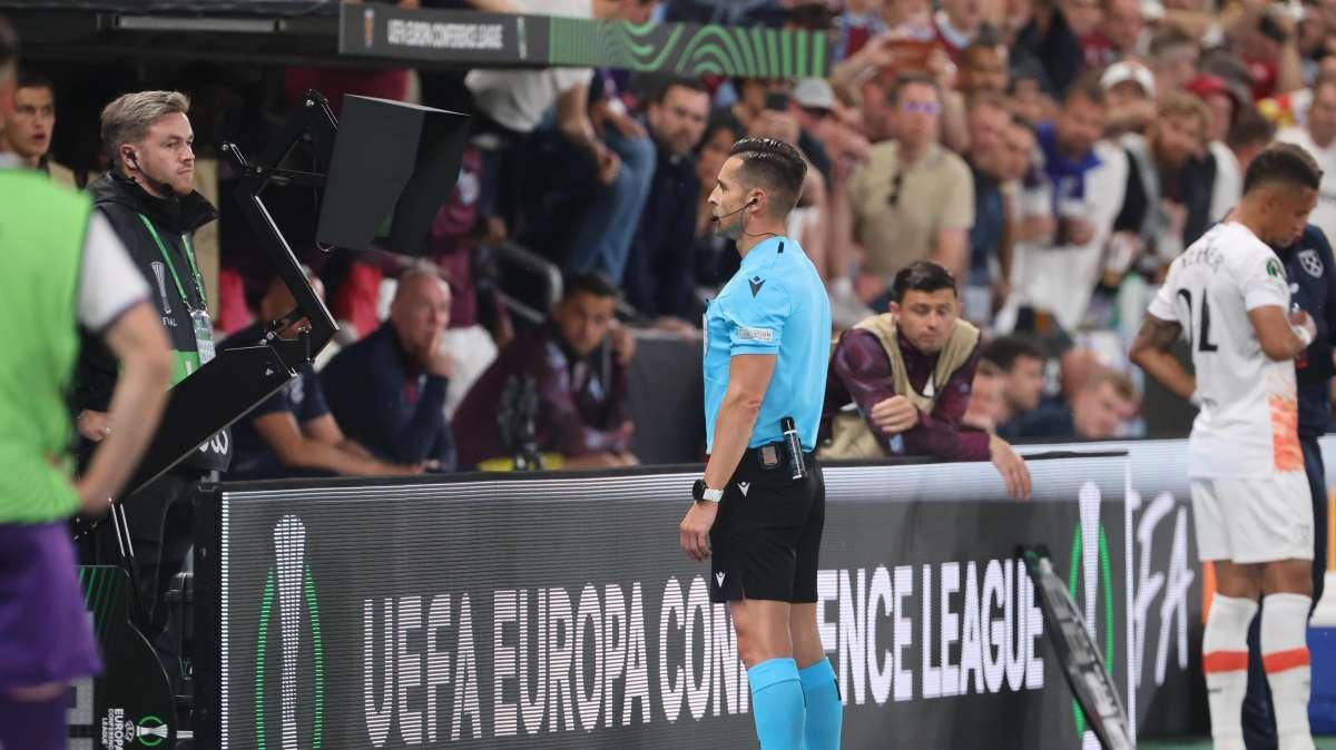 Arriva la svolta: da domani saranno trasmessi gli audio dei dialoghi arbitri-VAR