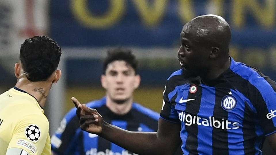 Lukaku 'minaccia' Bastoni: "Ti ho lasciato stare, ma ora..."